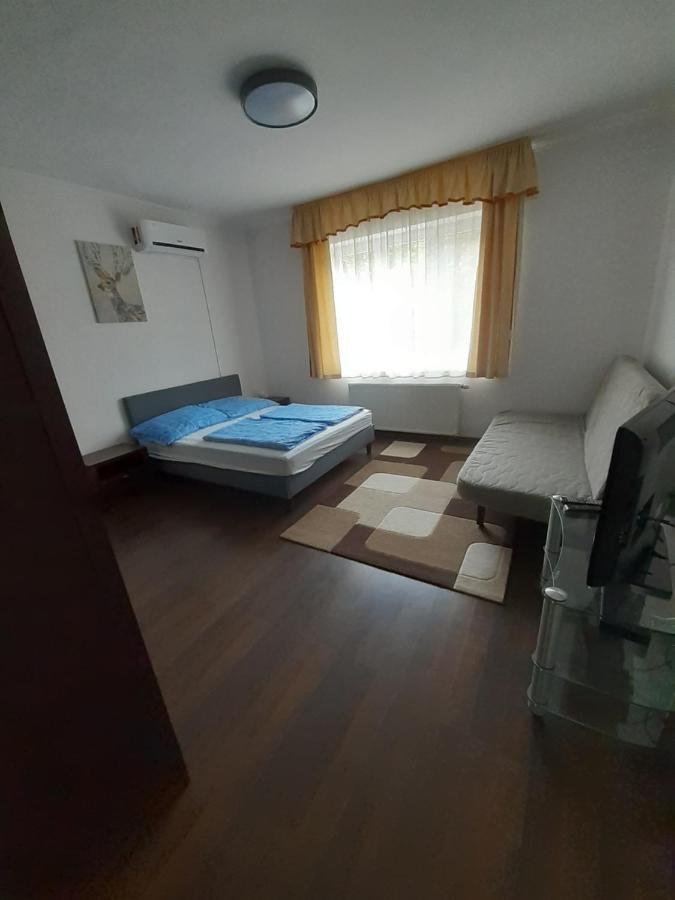 Polonia Apartman Apartment Egerszalok Ngoại thất bức ảnh