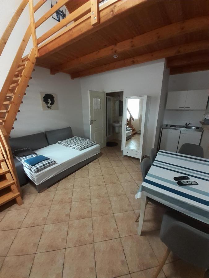 Polonia Apartman Apartment Egerszalok Ngoại thất bức ảnh