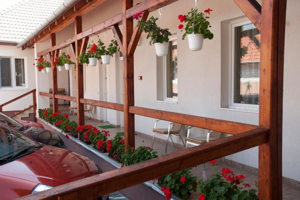 Polonia Apartman Apartment Egerszalok Phòng bức ảnh